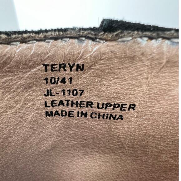 DKNY Teryn Black Suede Mid-Calf Stiletto Platform Boots Gold Zip Women's Size 10 - Picture 12 of 12